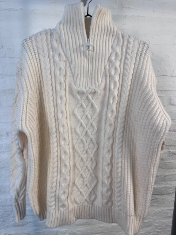 Producto - Polera con cierre