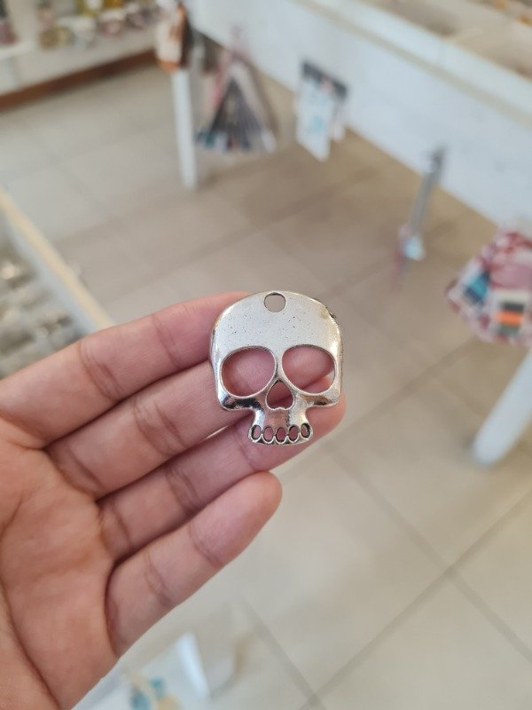 Producto - 2. DIJE CALAVERA