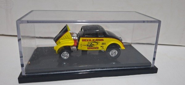 Producto - Hot Wheels 100 1933 Willys Killer Bee