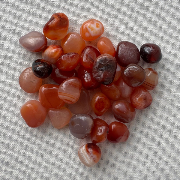 Producto - CORNALINA ROLADA CHICA