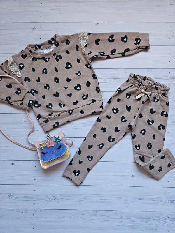 Producto - Conjunto Corazones print