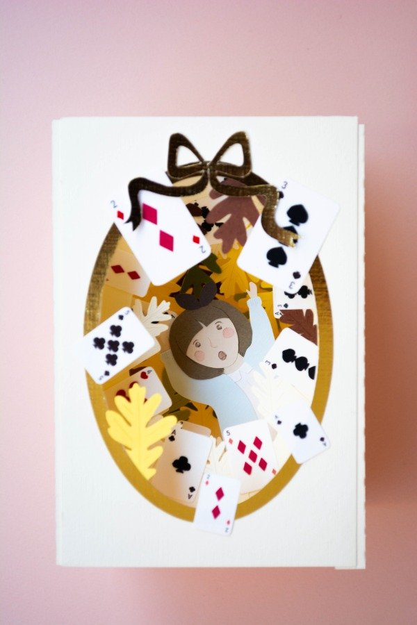 Producto - DIY - Kit Libro Túnel Alicia - Naipes