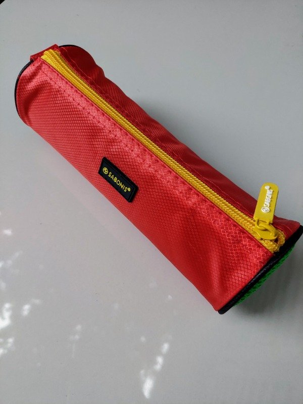Producto - Cartuchera Sabonis Rojo Verde