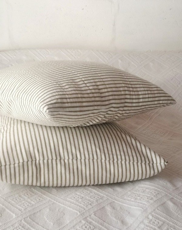 Producto - Almohadones de Gabardina (50 x 50)