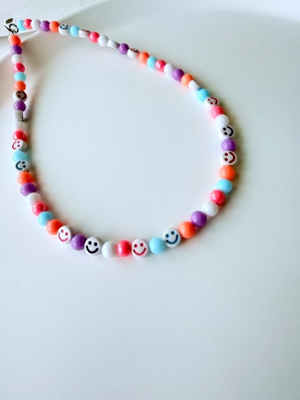 Producto - Collar bolitas y caritas