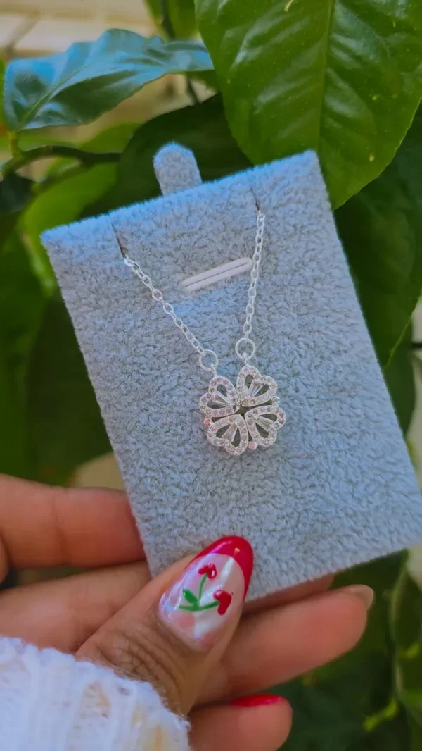 Producto - Collar trébol blanco 2 en 1 AB