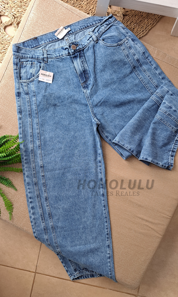 Producto - Jean Baggy con Recorte