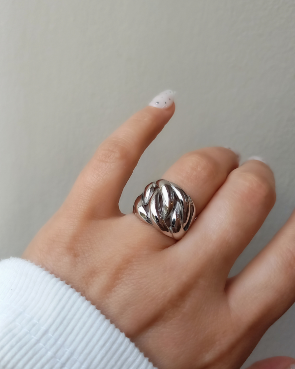 Producto - Anillo Xl  trenzado. Plata Rodinada (Oro blanco)