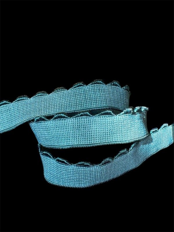 Producto - Bajo busto Verde Esmeralda Colivie 15 mm (1 metro)