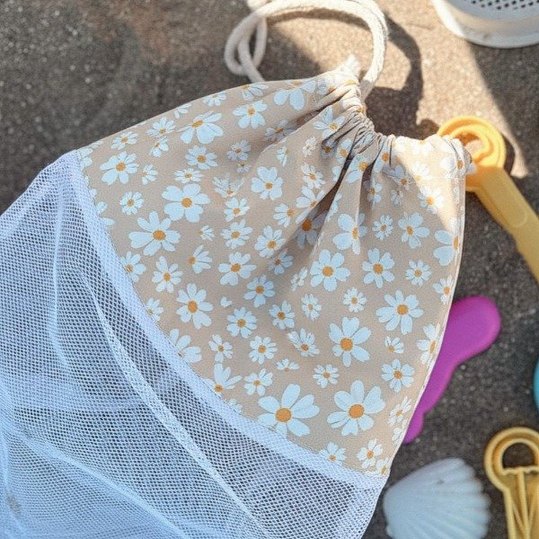 Producto - Mochila antiarena Margaritas