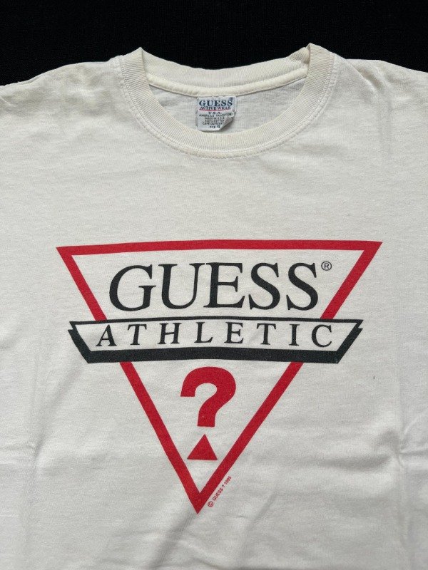 Producto - Remera Guess vintage 90's USA