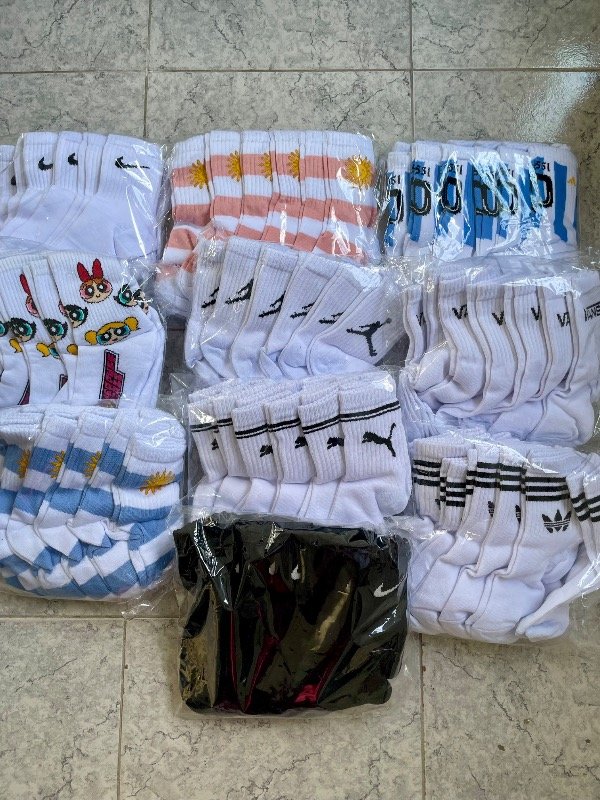 Producto - Docena surtida de tenis niños
