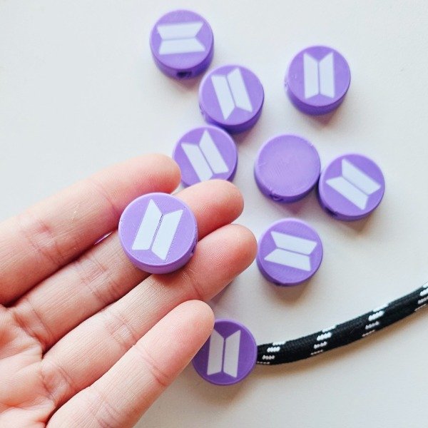 Producto - Charm 3D x 5u. Logo BTS circular lila - 1