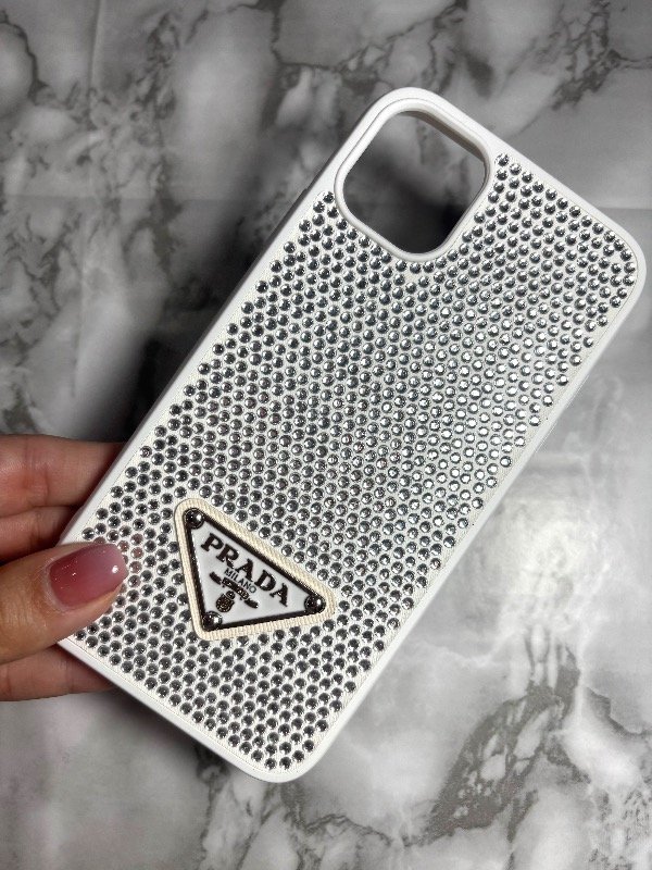 Producto - Case Prada blanca iph 11