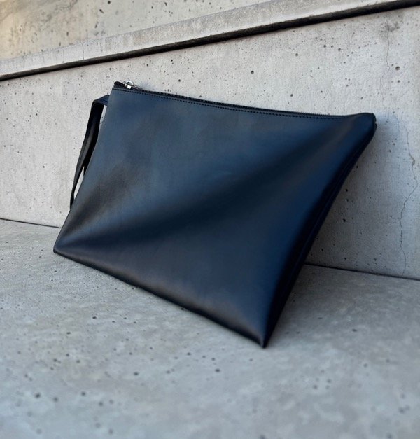 Producto - cartera sobre amber