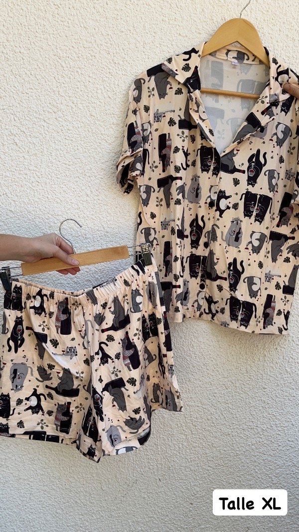 Producto - Pijama camisero gatitos