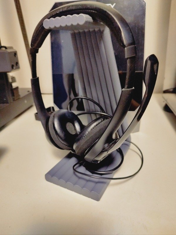 Producto - Soporte auriculares moderno