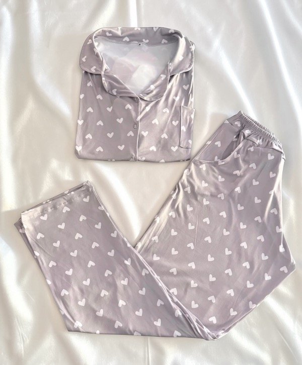 Producto - (Es gris) Camisero corazones modal manga corta