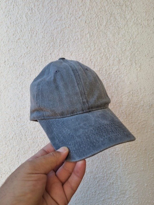 Producto - Gorra LISA VINTAGE REGULABLE GRIS CLARO