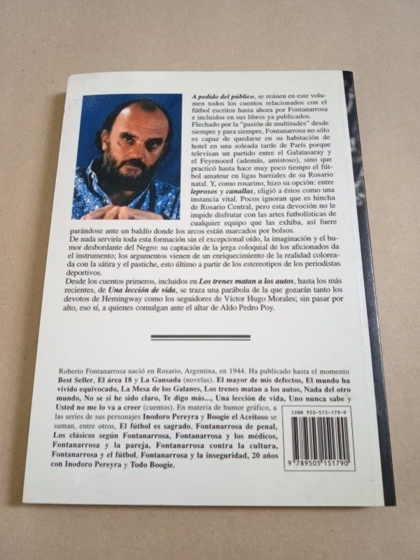 Producto - Puro futbol - Roberto Fontanarrosa - De la flor 2005 - 1