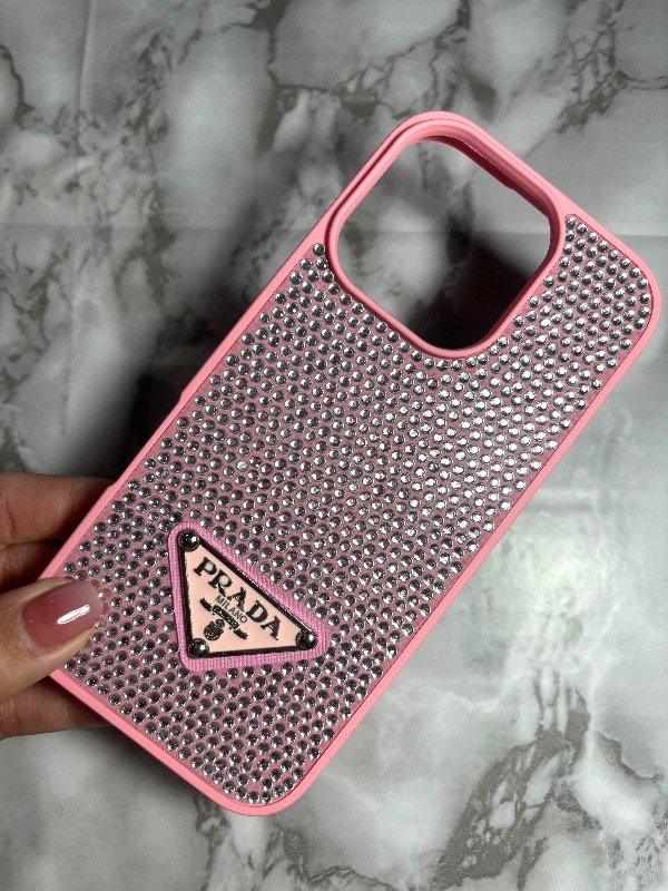 Producto - Case Prada rosa iph 15