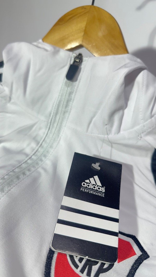 Producto - Campera River Plate 2026/2027 Importada - 3