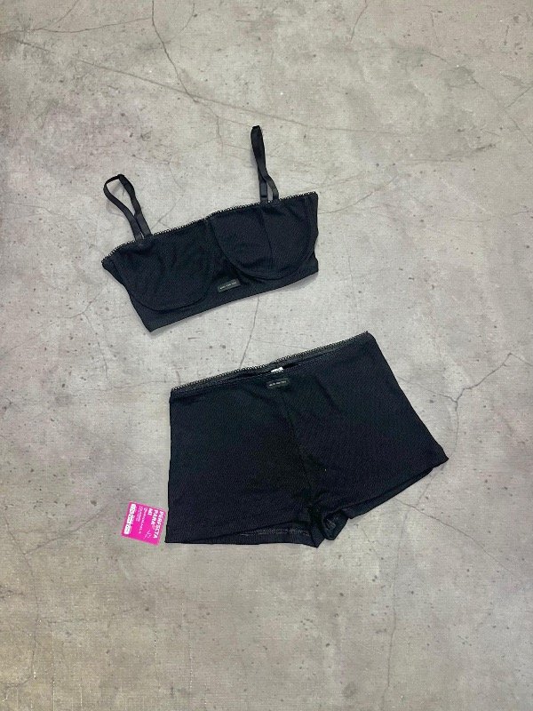 Producto - CONJUNTO QUENAI