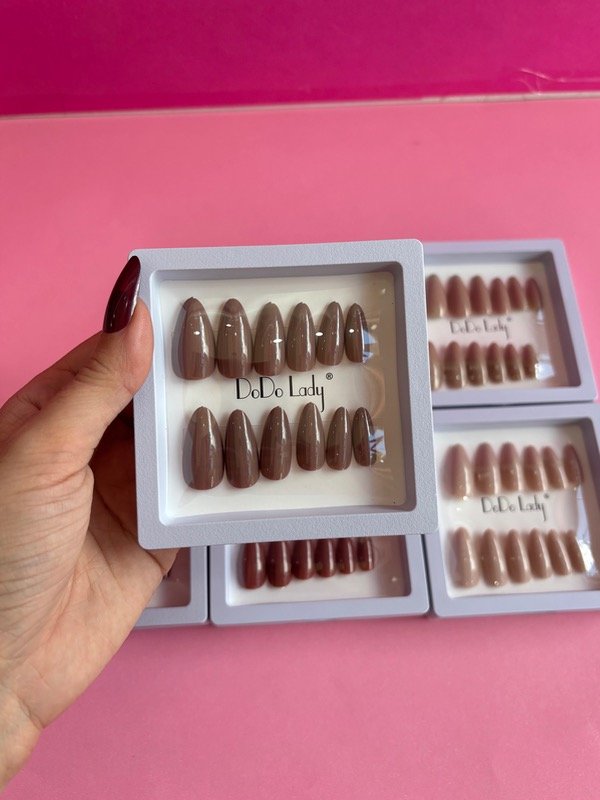 Producto - Press On DoDo Lady 01