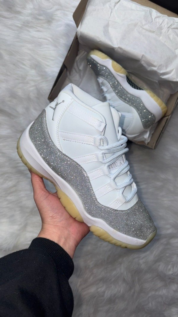 Producto - JORDAN RETRO 11 GLITTER WHITE - 4