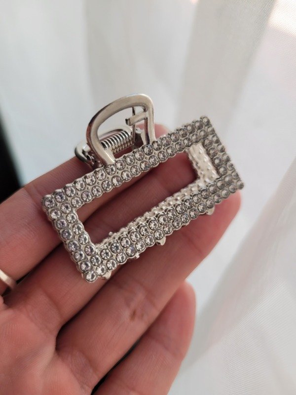 Producto - Broche mediano de metal rectangular + strass