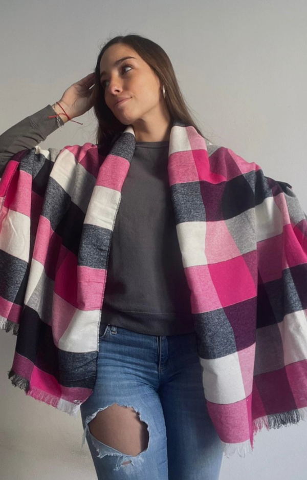 Producto - Ruana pilu 8