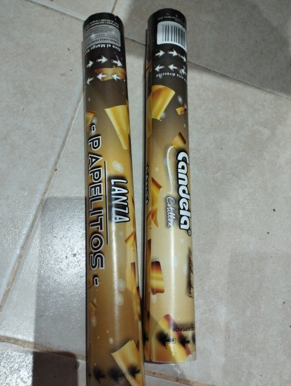 Producto - Lanza papelitos dorados