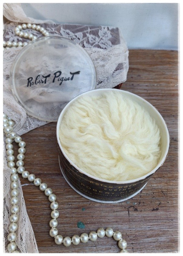 Producto - Polvera o Talquera ROBERT PIQUET