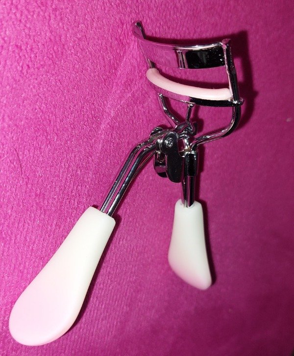 Producto - ARQUEADOR DE PESTAÑAS CLÁSICO PINK DEGRADE
