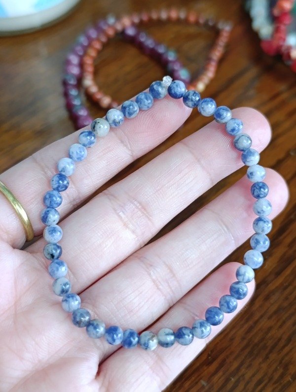 Producto - Pulsera cuarzo azul 4mm