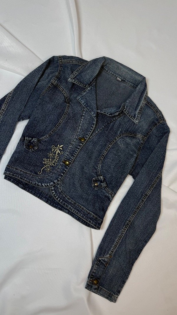Producto - Campera de jeans bordada