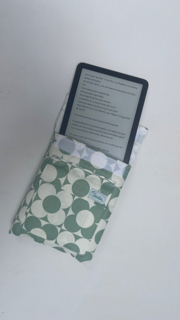 Producto - Funda para kindle Seventies