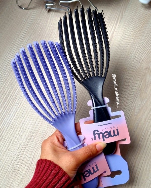 Producto - Cepillo de pelo anti frizz MELY - 1