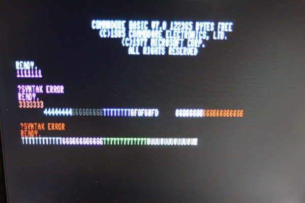 Producto - Adaptador 80 columnas VGA para Commodore 128 / 15 khz