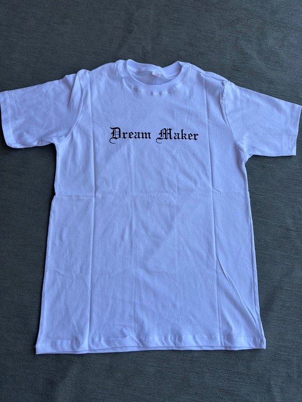 Producto - REMERA OVERSIZE DREAM