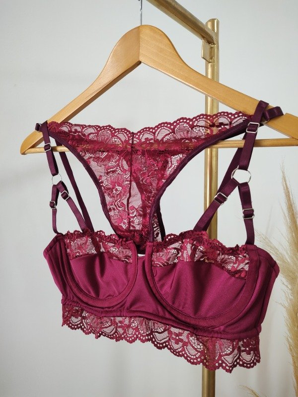 Producto - Conjunto Amaranta Bordo 3 Piezas