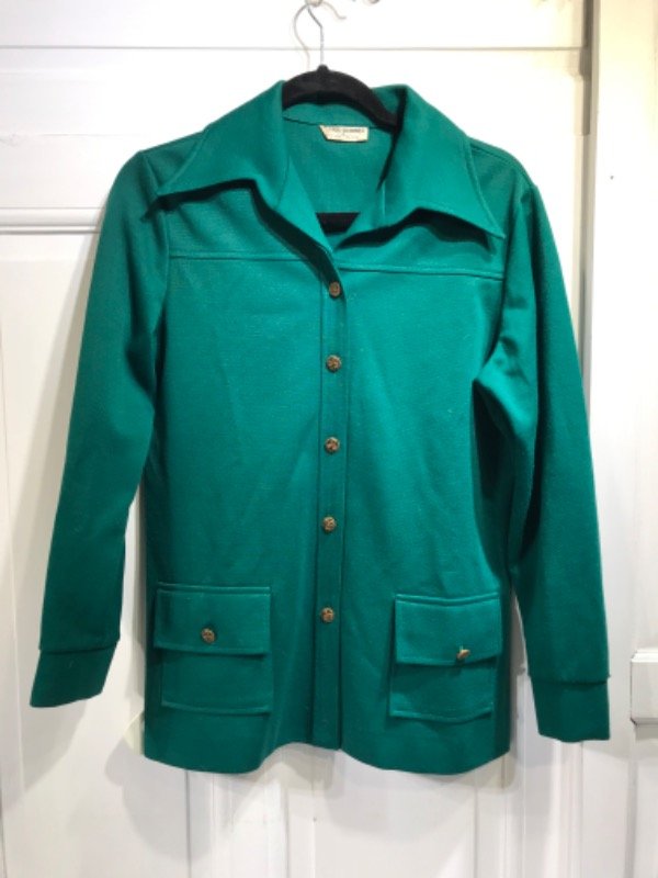 Producto - Blazer ALDRED DUNNER verde loro- Talle S- PRECIO: 24x