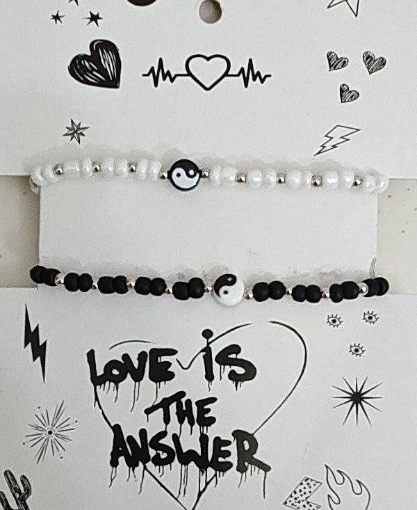Producto - Pulseras para compartir mostacillas con dijes Ying y Yang Esmaltados