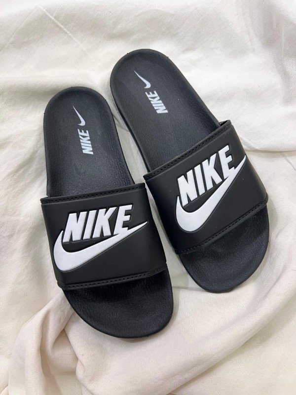 Producto - Chinelas Nike Classic