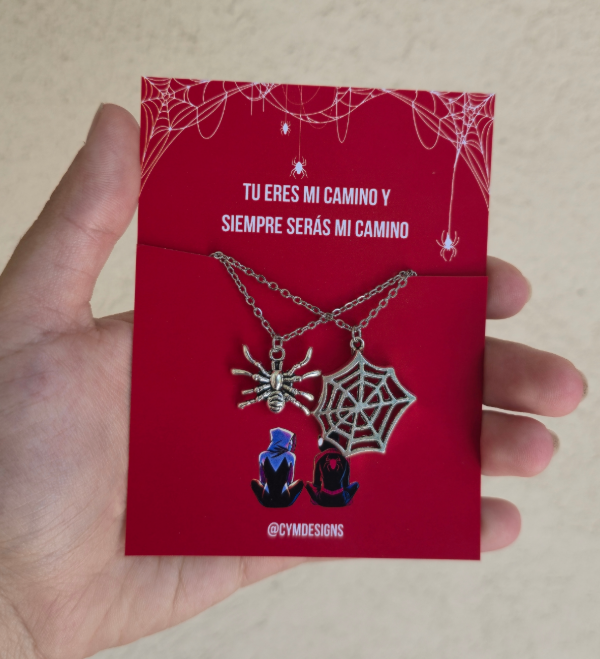 Producto - Collares spiderman para compartir