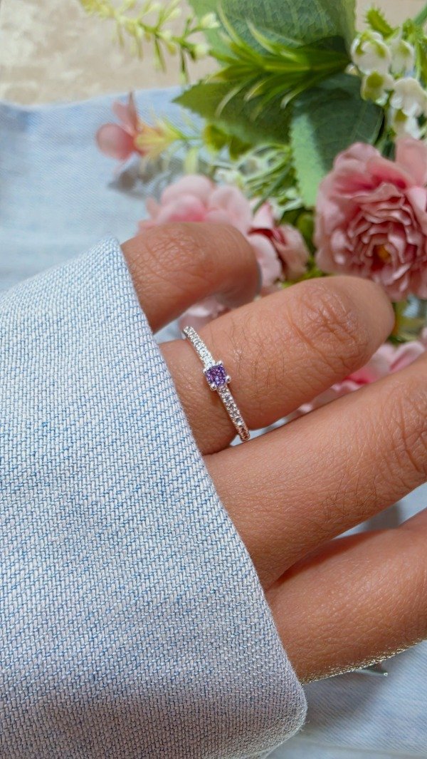 Producto - Anillo cintillo cubic lila AB