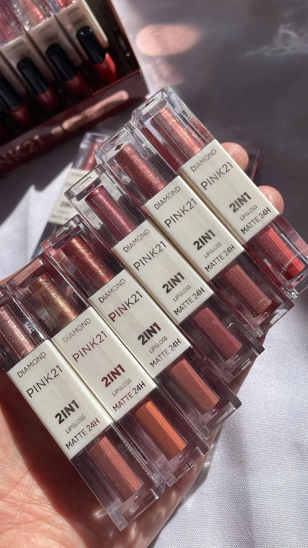 Producto - Labial Pink21 2 en 1 Matte and Diamont