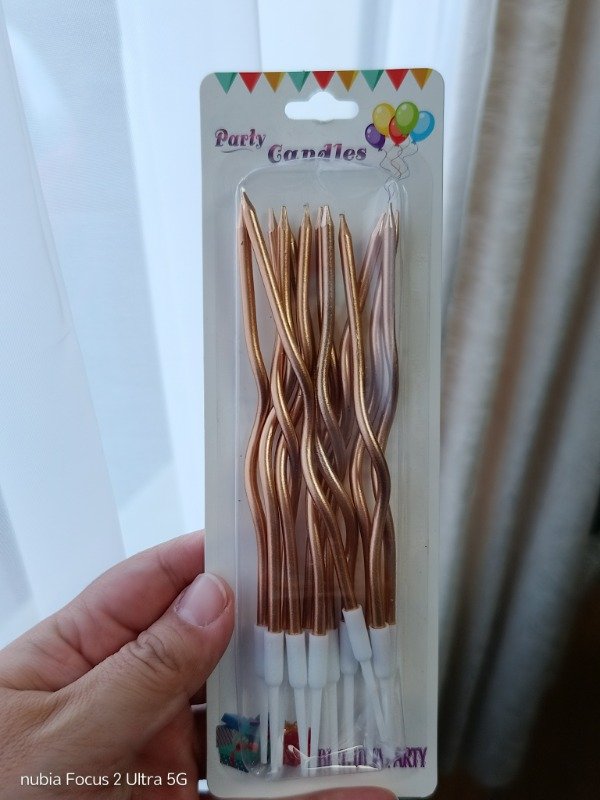 Producto - Vela ondulada DORADA x12