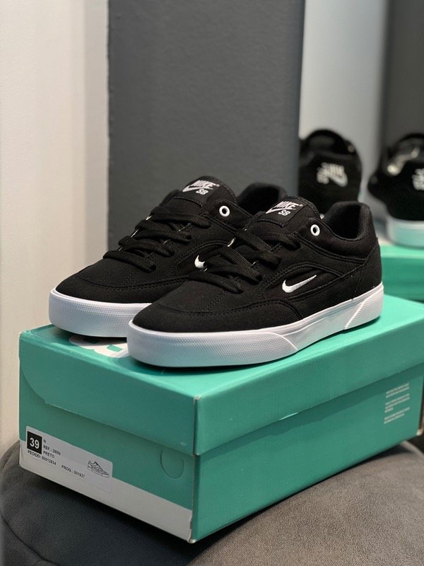 Producto - NIKE SB B/W