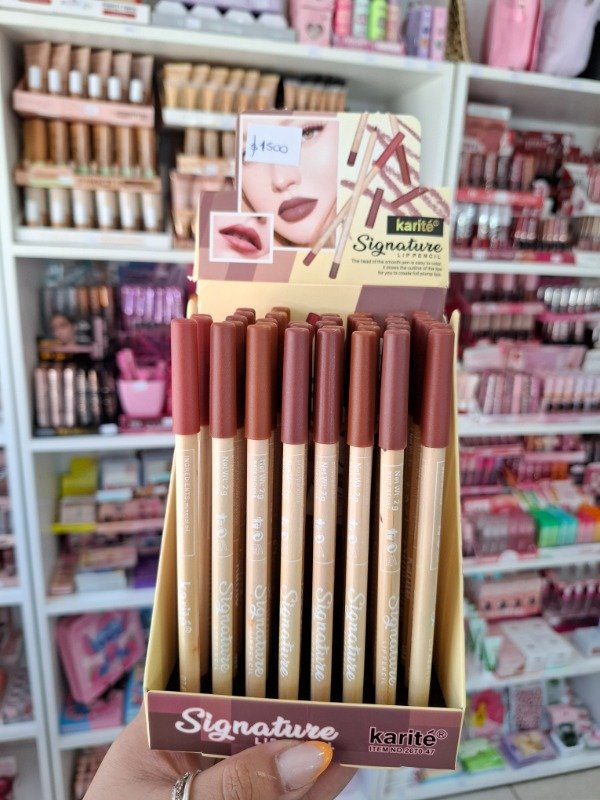 Producto - Delineador de labios KARITE